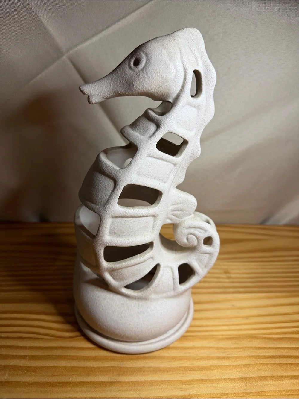PartyLite Ceramic Seahorse Tealight Holder P8001 NIB Retired Coastal